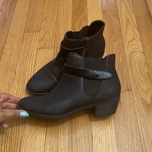 Madden girl black booties ❤️